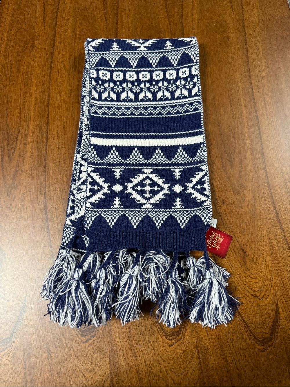 Patterned Tassel Scarf